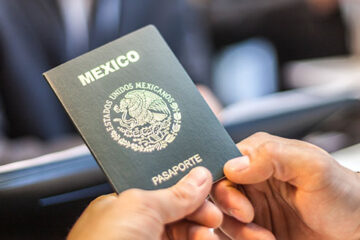 Naturalización VS Residencia permanente